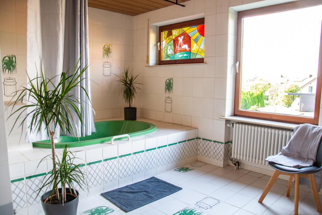Gemuetliche Galerie-Wohnung In Biberach Biberach an der Riß エクステリア 写真